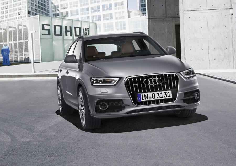  Audi Q3 2.0 TFSI Quattro S-Line (8U) 2011 года  (WW) (фото 42 из 68)